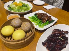 爆浆芋头包-乐忻皇朝(上海中心大厦店)
