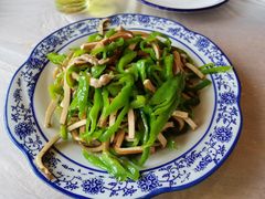 青椒香干炒肉丝-邱记私房菜·十八年本地菜