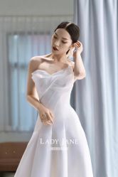 -Lady  Jane高端婚纱礼服馆