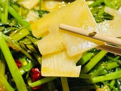 -雀舞云南菜(天津天河城购物中心店)