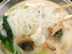 -邱芳粉店(迎宾大道旗舰店)