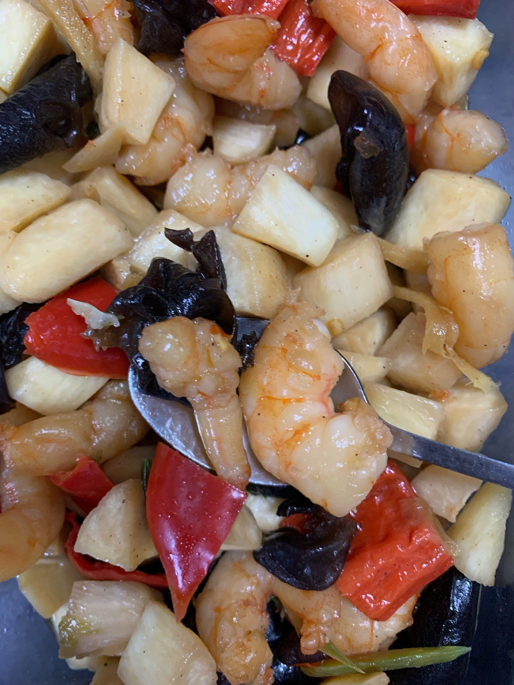 茭瓜虾仁木耳 清脆爽口 加了虾仁比较鲜美