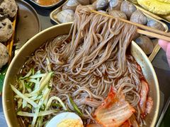 -围炉肉舍•炭烤活鳗•丹东海鲜烤肉(步行街店)