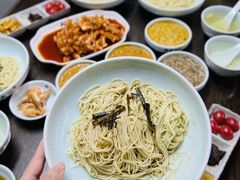 -裕兴记•蟹黄面馆(人民广场店)