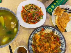 -维吾尔餐厅(宜山路店)