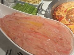 -茅草房·河畔园林火锅