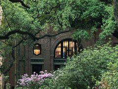 -中山大学广州校区南校园怀士堂