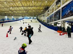 -乔波室内滑雪场