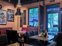 -SISTERS BAR RESTAURANT川意酒馆(嘉善老市H楼店)