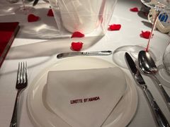 -弦月窗LUNETTE BY AMANDA(复兴路店)