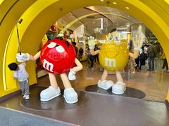 -m豆巧克力世界(上海世茂广场店)