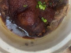 -老码头黑皮肘子锅包肉(赣水路店)
