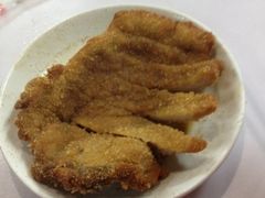 炸猪排-潘国仙耳光馄饨(黄家阙路店)
