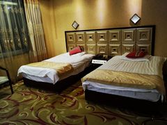 -丽江虎跳峡大酒店