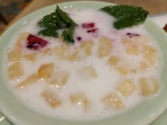 缤纷水果椰奶-弄堂小笼包(天津南开大悦城店)
