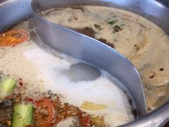 鸳鸯锅-袁记串串香(西安路店)