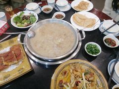 -老来福·非遗酸汤兔(凯旋路店)