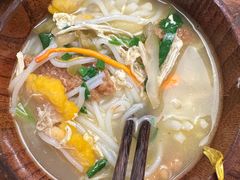 -银米·云南传统过桥米线(双廊黑金冠店)
