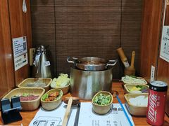 -独食火锅·半米屋台(直营总店)