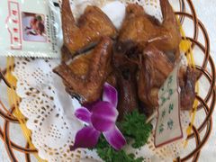 -津津菜馆(绝没分店)