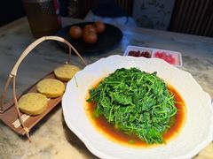 -吴越荣记苏州菜·松鼠桂鱼100%活鱼现做(月光码头店)