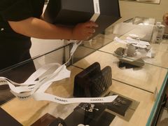 -Chanel(德基广场店)