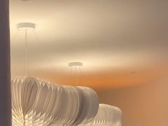 -涨巢·潮玩水疗局