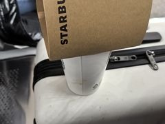 -星巴克(广州南站A18检票口楼上)