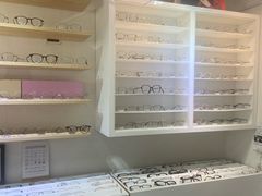 -天空之镜眼镜店蔡司依视路授权店(天通苑店)