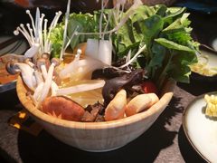 -湊湊火锅·茶憩(新中关购物中心店)