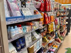 -全家便利店(愚园店)