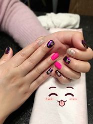 -手牵手美甲