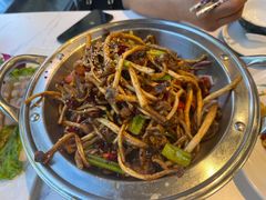 干煸茶树菇-老苏扬饭店