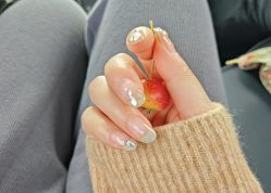 -甲·铺轻奢美甲美睫