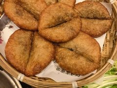 小山炸糕-唐山宴百姓府邸院落中餐