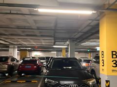 -宜家家居（上海徐汇商场店）-停车场