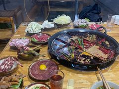 -正南齊北重庆老火锅(光华村直营店)