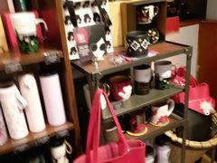 -星巴克(广州淘金路店)