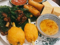 炸物拼盘-浩海火烧云傣家菜(蓝港店)