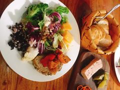 -羽深肉铺 Steak & Wine