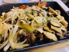 首尔猪肉一盘-首尔大排档