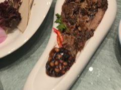 -凤凰园烤鸭店·唐山菜·传承花椒肉(老唐丰路店)