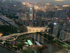 -广州塔卢特斯法国旋转餐厅