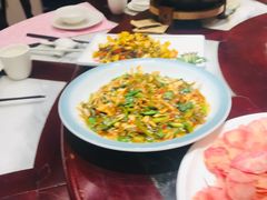 -蔼若春.传承三十年云南菜(金碧公园店)