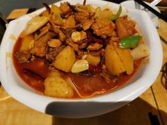 新疆大盘鸡-新疆红柳花餐厅(新洲店)