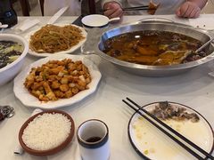 -鑫巴蜀小镇 · 水煮鱼专研店(玉桥店)