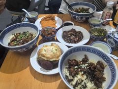 -沪西老弄堂面馆(定西路店)