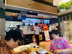 -肯德基(中纬店)