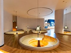 -涨巢·潮玩水疗局