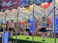 -刘姐啤酒鱼民族演艺餐厅(西街总店)